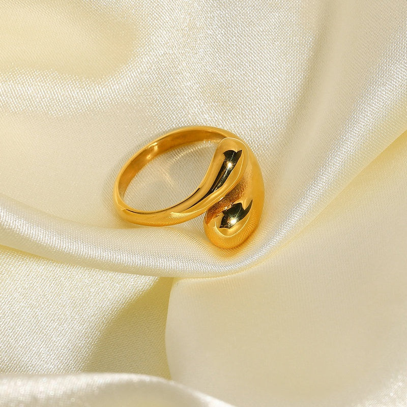 TWISTED GOLD PLATED 14K STAINLESS STEEL RING